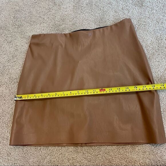 SHINESTAR vegan faux leather mini skirt camel brown Sz L NWT - Picture 5 of 8